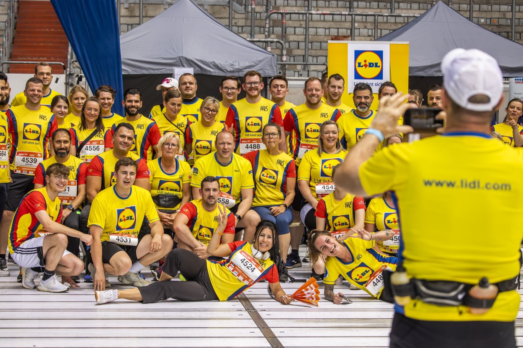 Erste Bilder und Impressionen vom B2Run Düsseldorf 2022 #gemeinsamaktiv