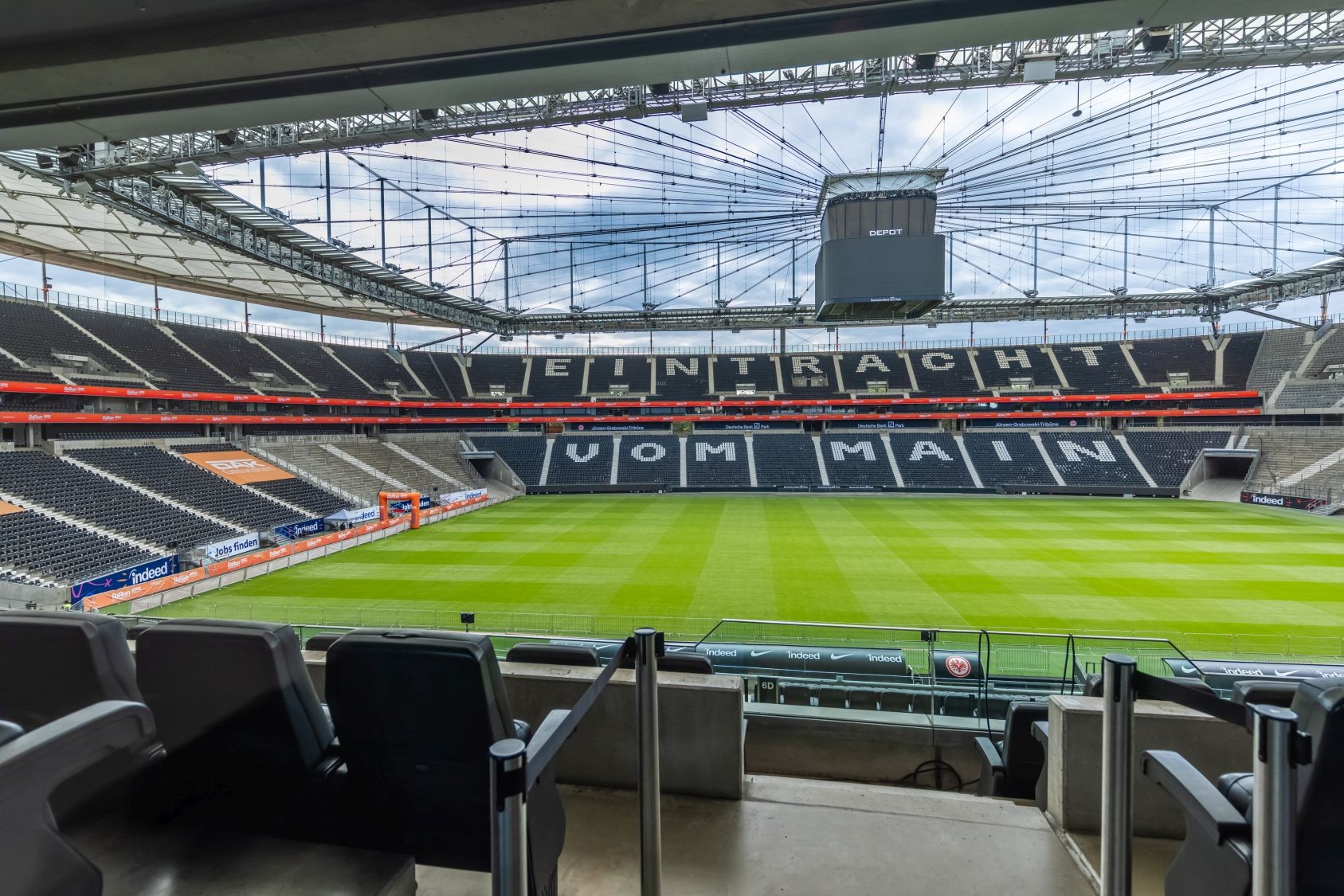 Erste Bilder vom B2Run Frankfurt 2024 #gemeinsamaktiv