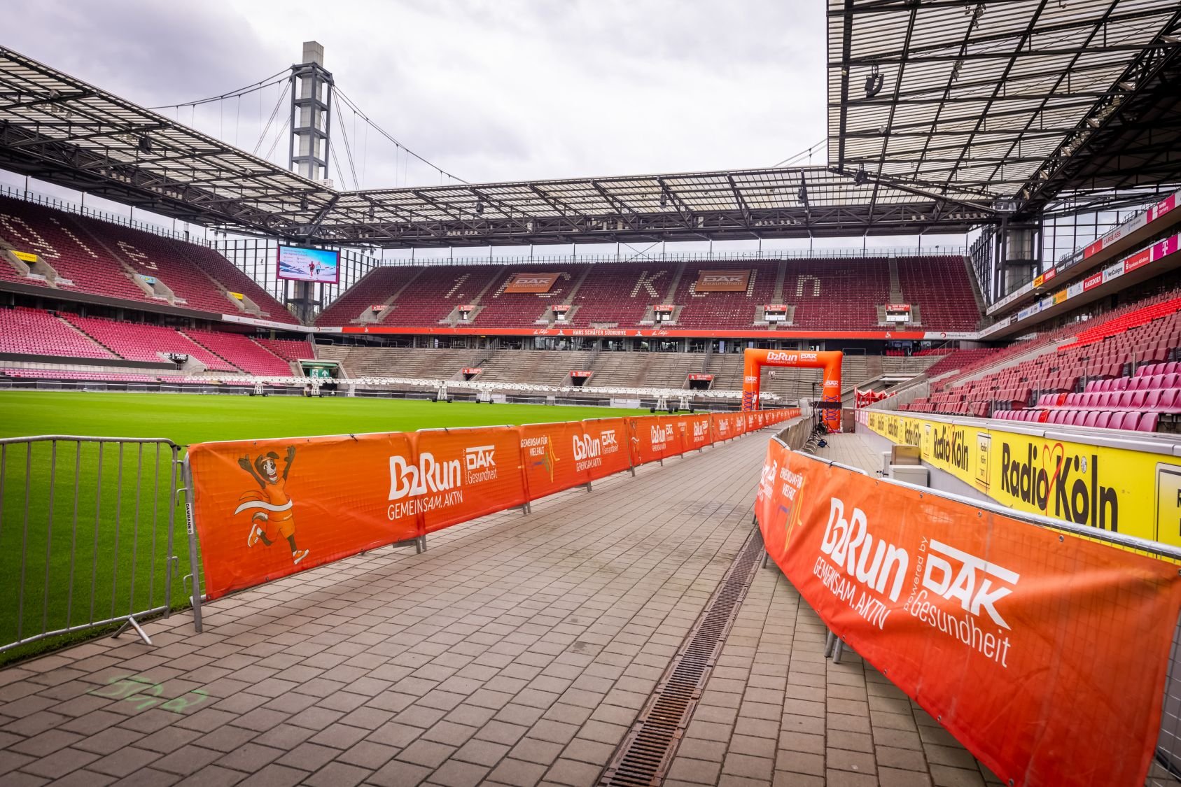 Die ersten Bilder vom B2Run Köln 2024