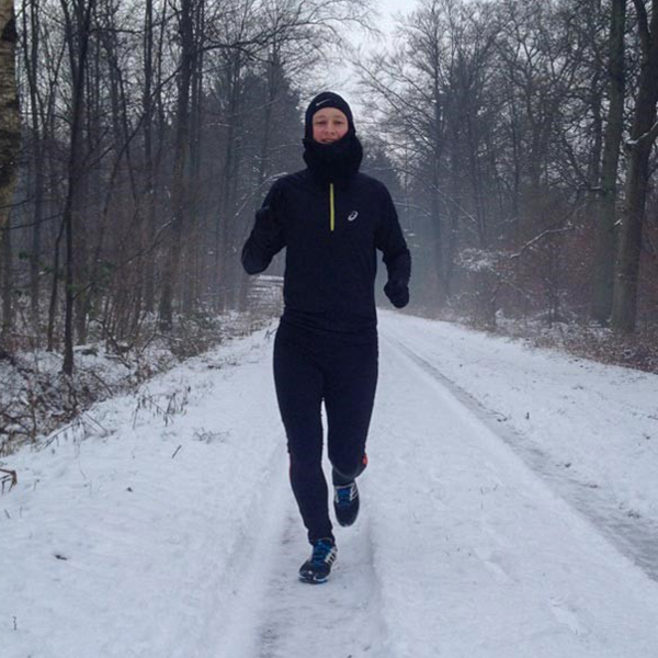 Joggen im Winter: Die besten Tipps für das gesunde Laufen bei Kälte