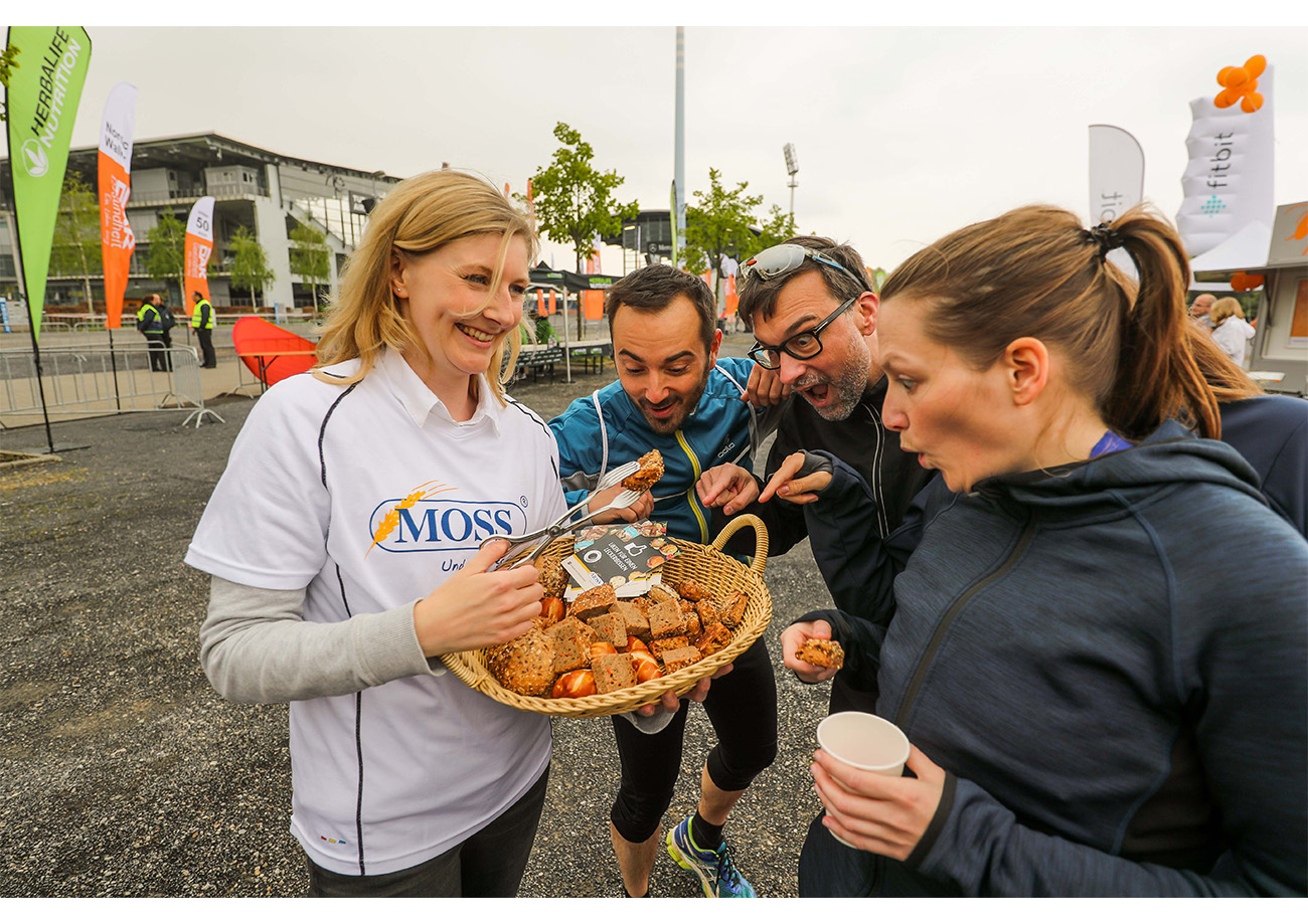 Individuelle Product Samplings (Bäcker MOSS – Regio-Partner des B2Run Aachen 2017)