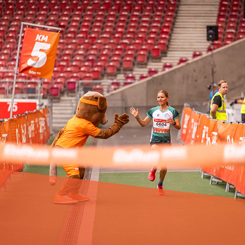 Bilder vom Ziel beim B2Run Stuttgart